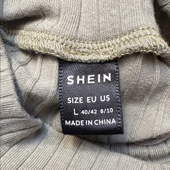 3 Shein long sleeved crop tops - Picture 3 of 7